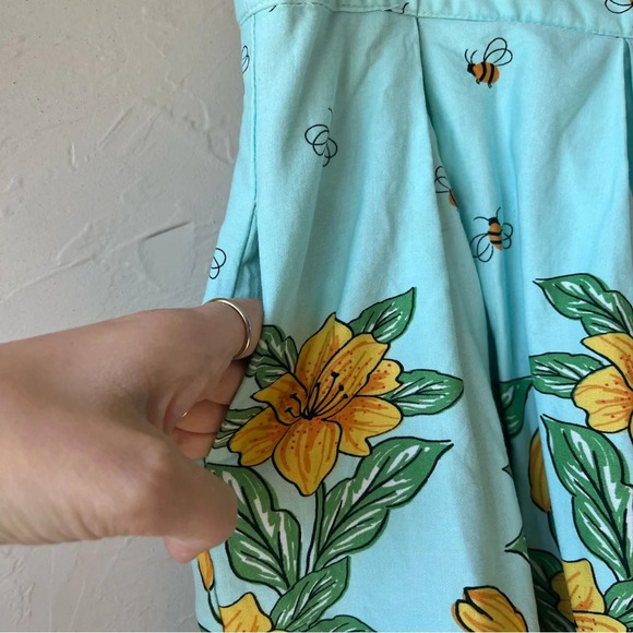 Floral bee full a line pleated flowers skirt pockets teacher summer ms frizz xl - Picture 3 of 5